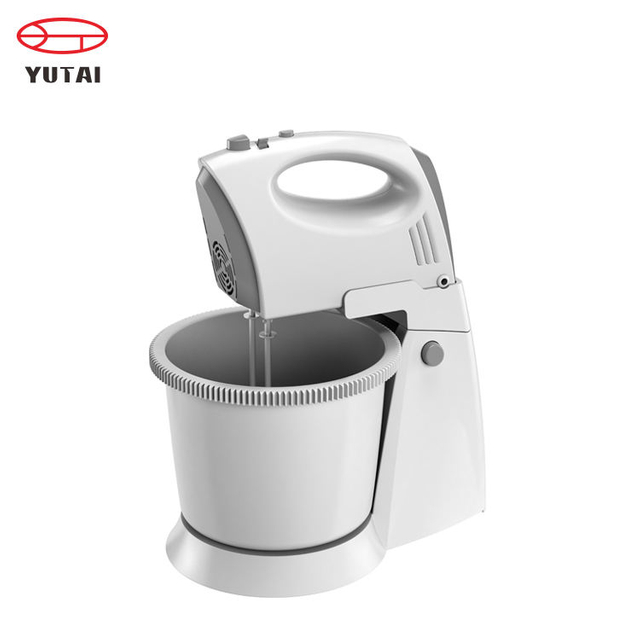 خلاط كعكة الحليب الطازج الكلاسيكي